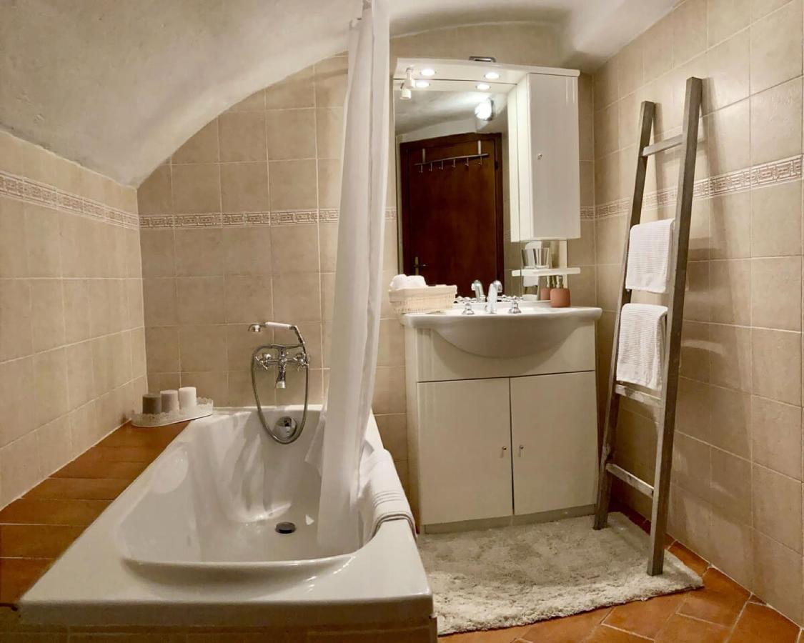 Relais San Filippo In Sogaglia Bed & Breakfast Mulazzo Екстериор снимка